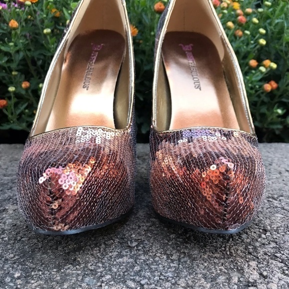 JUST FABULOUS 7.5 Copper Sequins Platform Pumps Size 7.5 - Picture 5 of 16